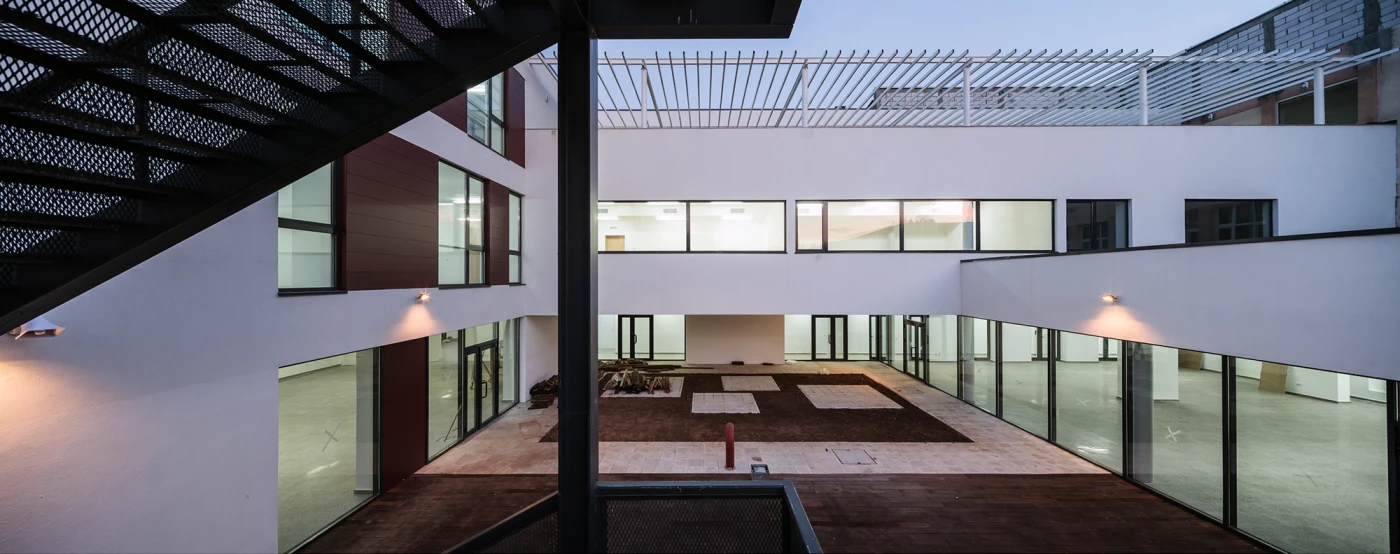 Dante Alighieri High School Extension Bucharest